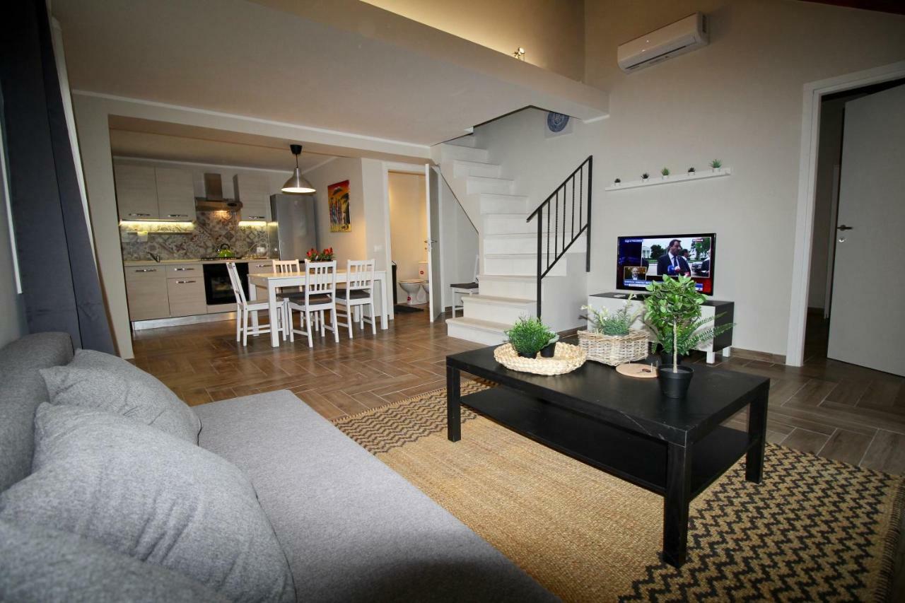 Katana Suites Beach Agnone Bagni Exterior photo